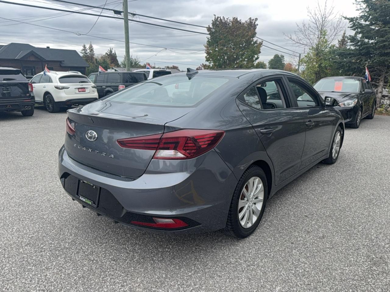 2019 Hyundai Elantra Drive assist-heated steering-heated seats Photo4