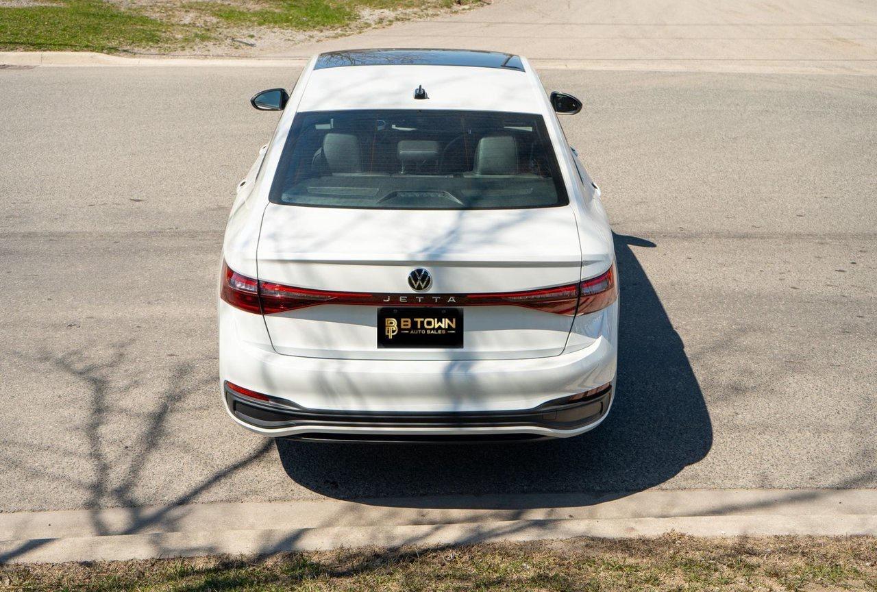2025 Volkswagen Jetta Comfortline Sport Photo3