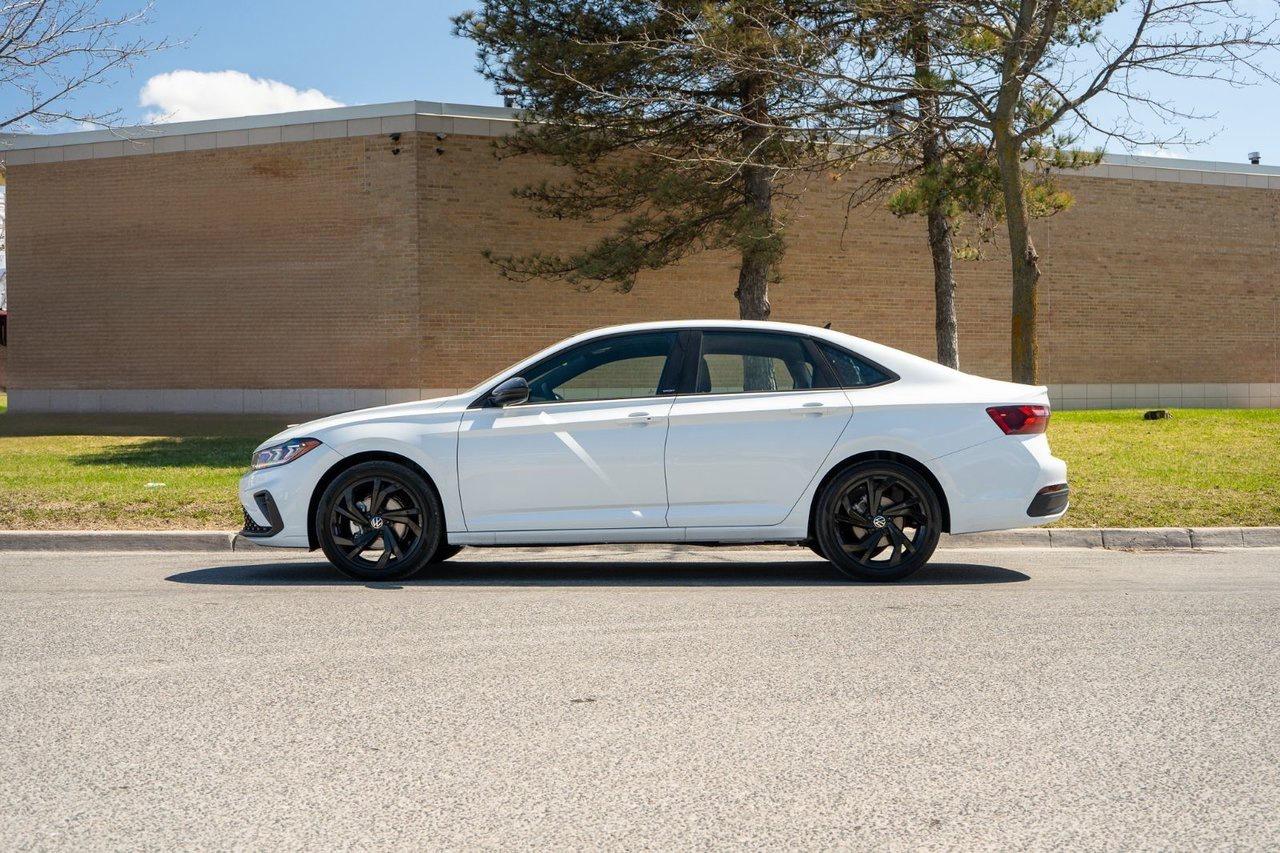 2025 Volkswagen Jetta Comfortline Sport Photo