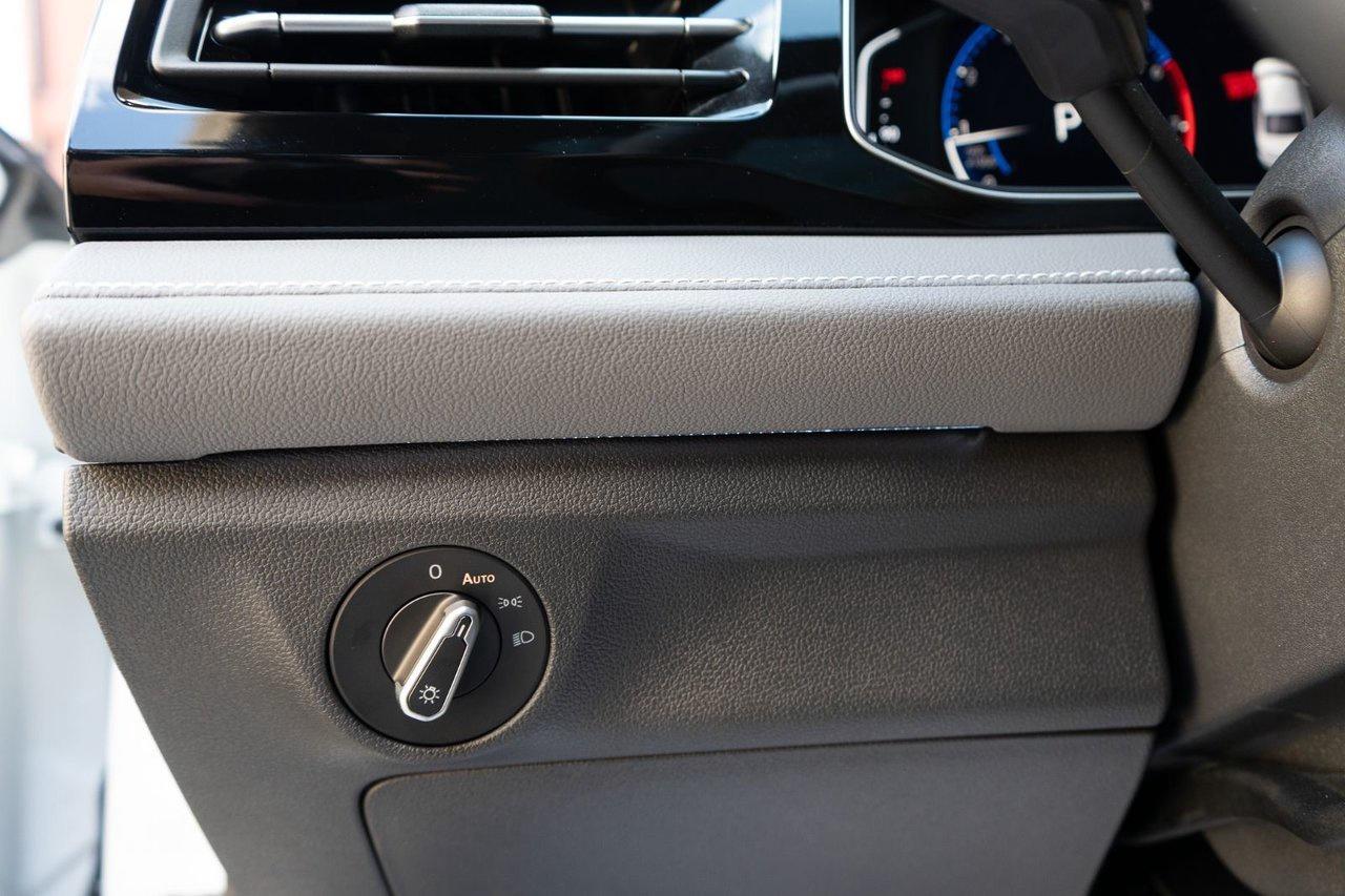 2025 Volkswagen Jetta Comfortline Sport Photo