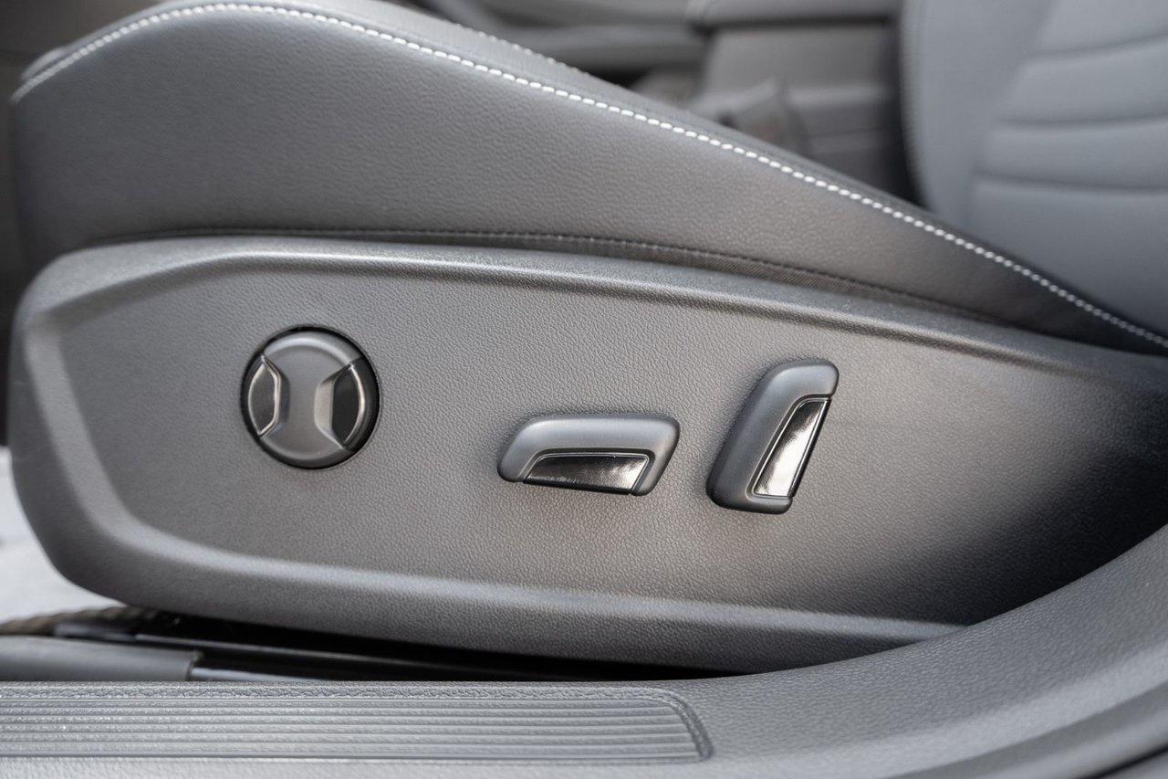 2025 Volkswagen Jetta Comfortline Sport Photo