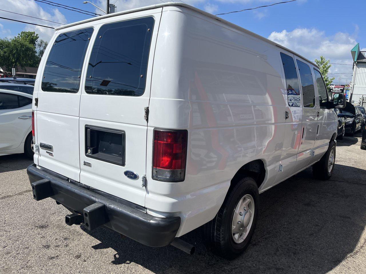2013 Ford Econoline Cargo Van E250 Photo