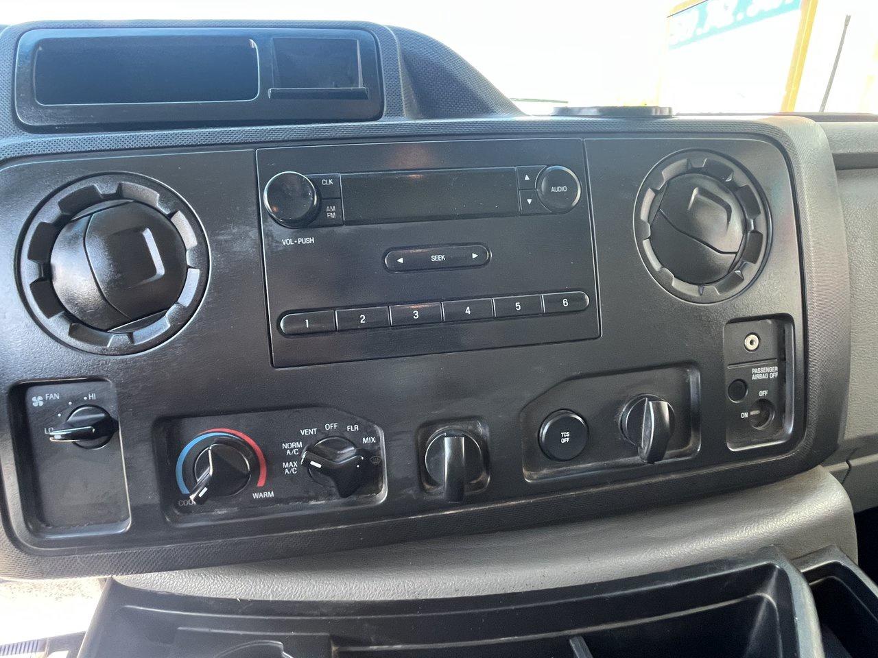 2013 Ford Econoline Cargo Van E250 Photo