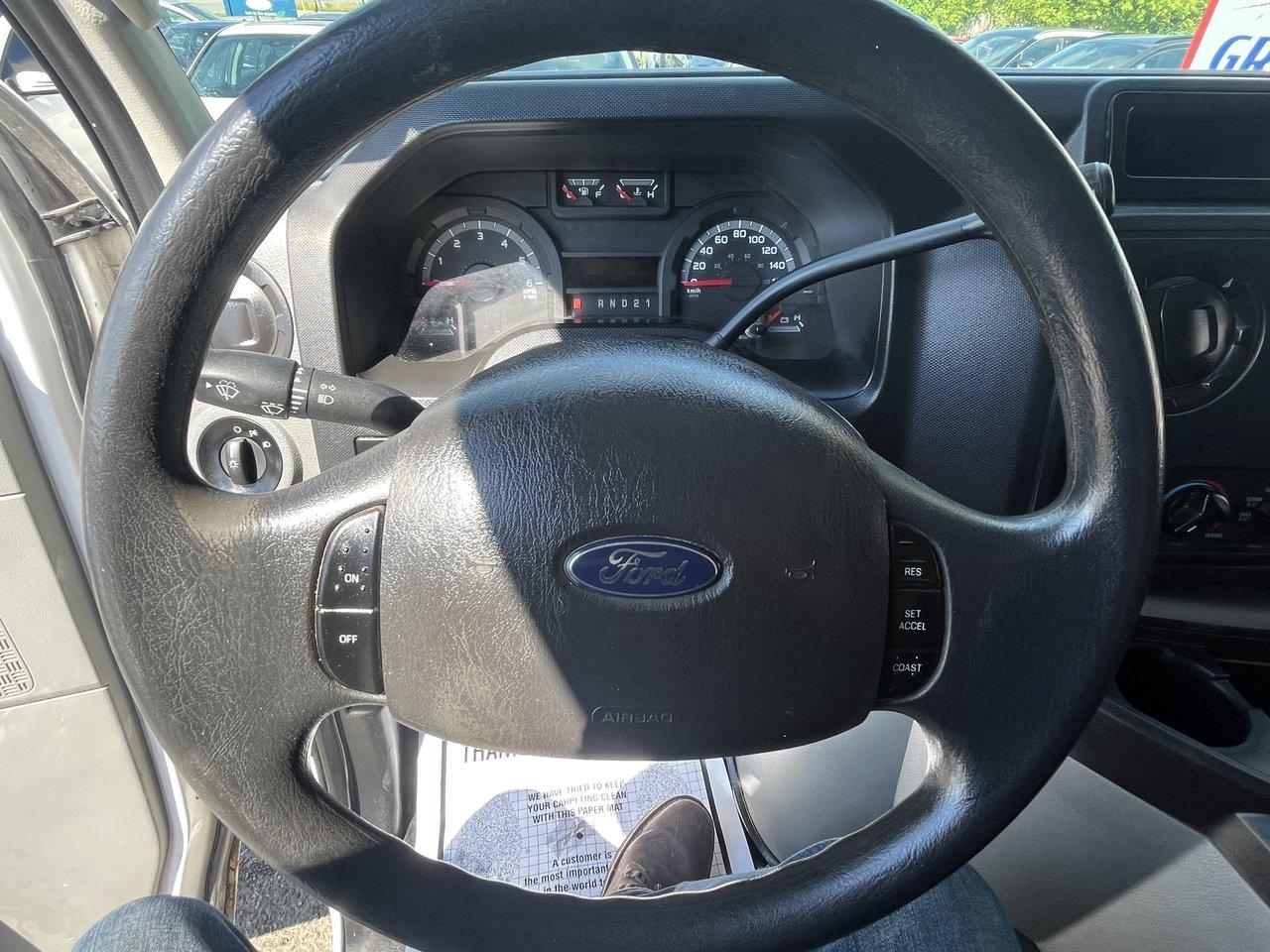 2013 Ford Econoline Cargo Van E250 Photo