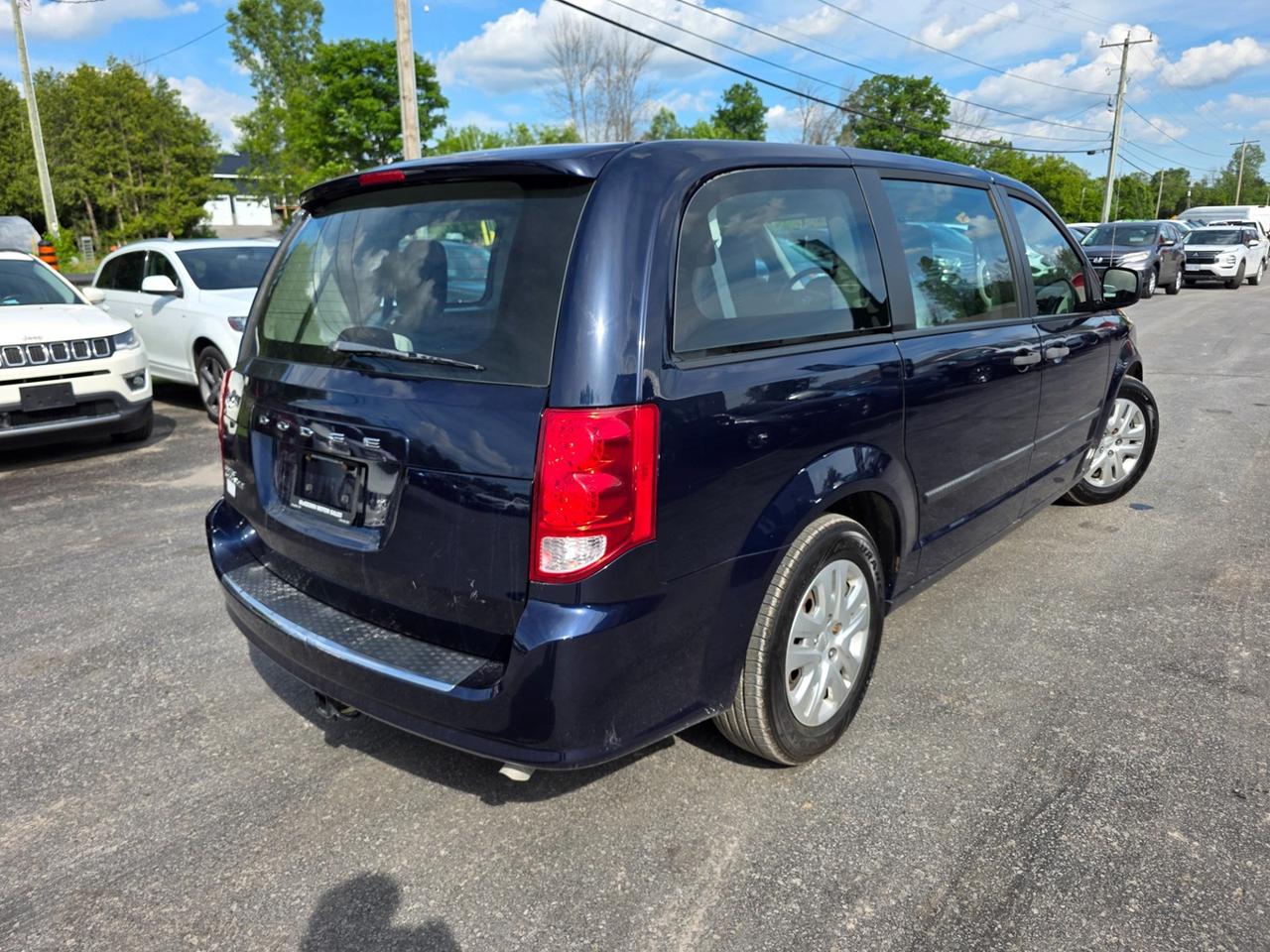 2016 Dodge Grand Caravan SE Photo4