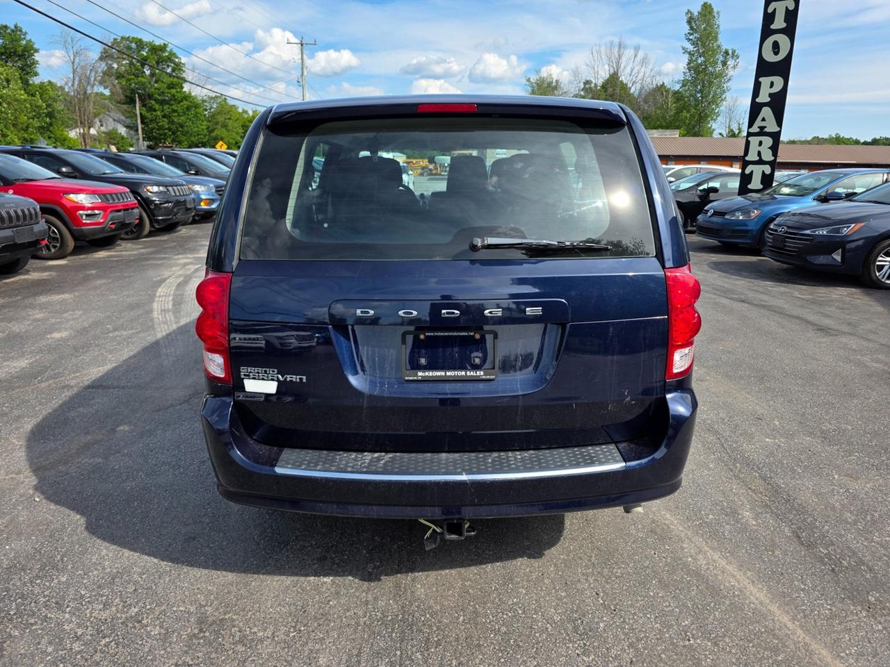 2016 Dodge Grand Caravan SE Photo3