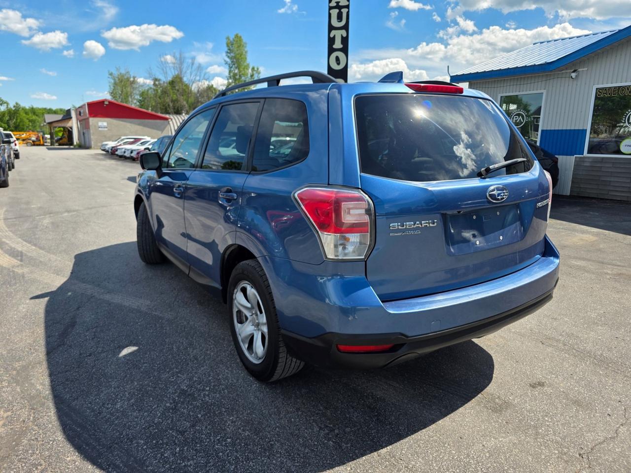 2018 Subaru Forester 2.5i Premium Photo2