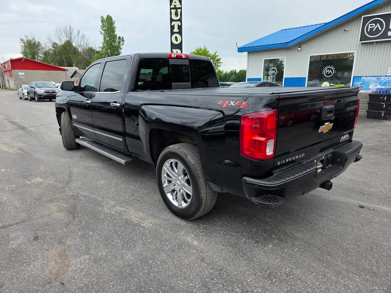 2018 Chevrolet Silverado 1500 High Country Short Box Photo