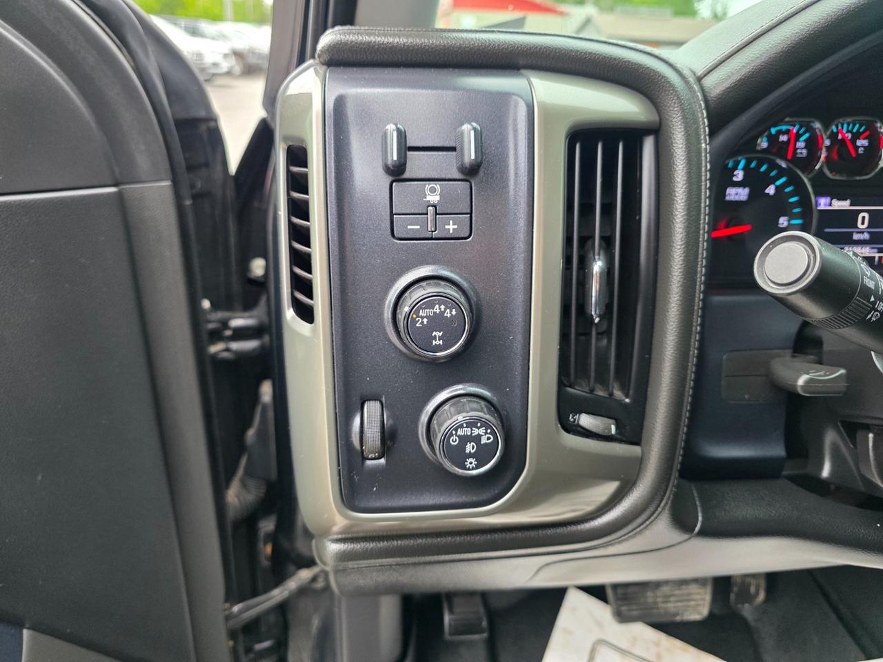2018 Chevrolet Silverado 1500 High Country Short Box Photo