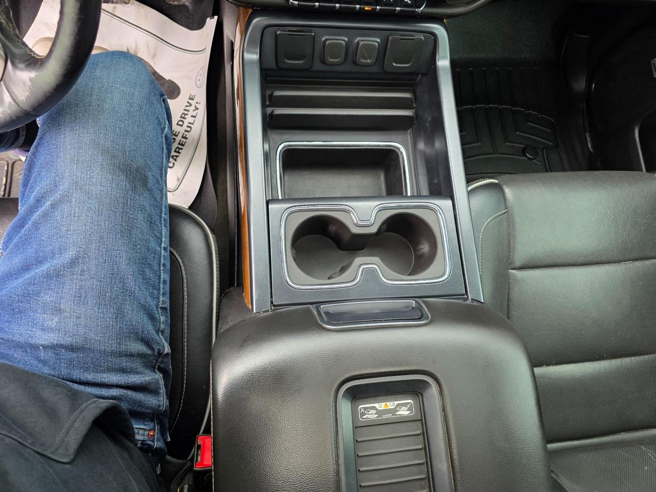 2018 Chevrolet Silverado 1500 High Country Short Box Photo