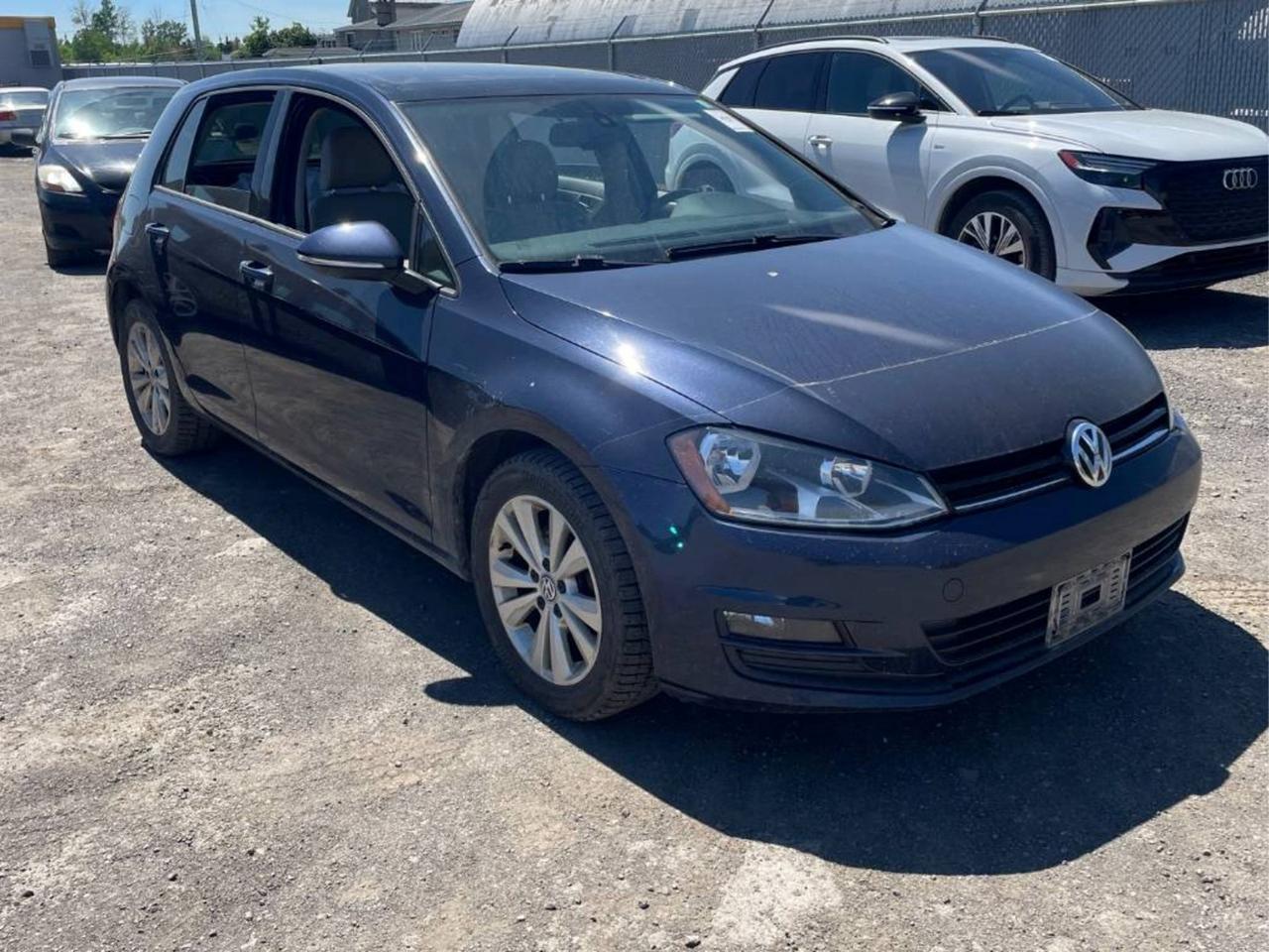 2015 Volkswagen Golf TSI Photo2