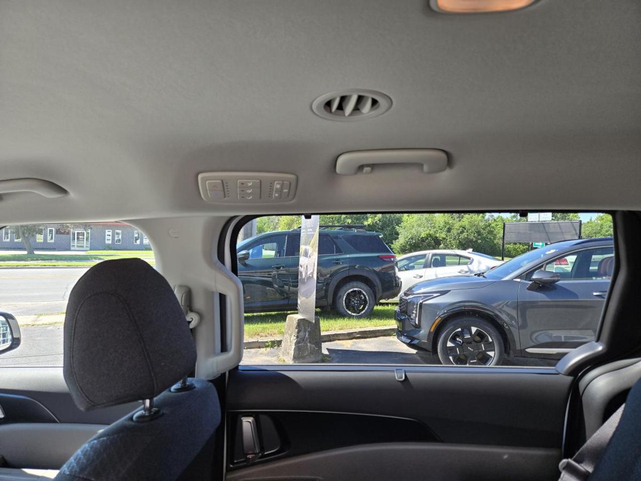 2026 Kia Carnival LX+ FWD Photo