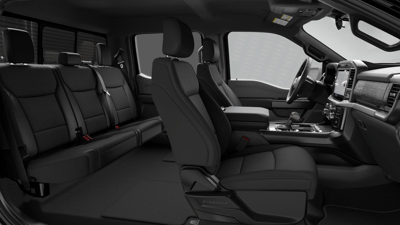2026 Ford F-150 XLT Photo3