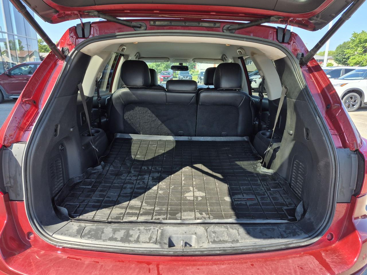 2017 Nissan Pathfinder SL AWD Photo