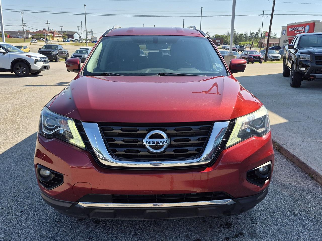 2017 Nissan Pathfinder SL AWD Photo