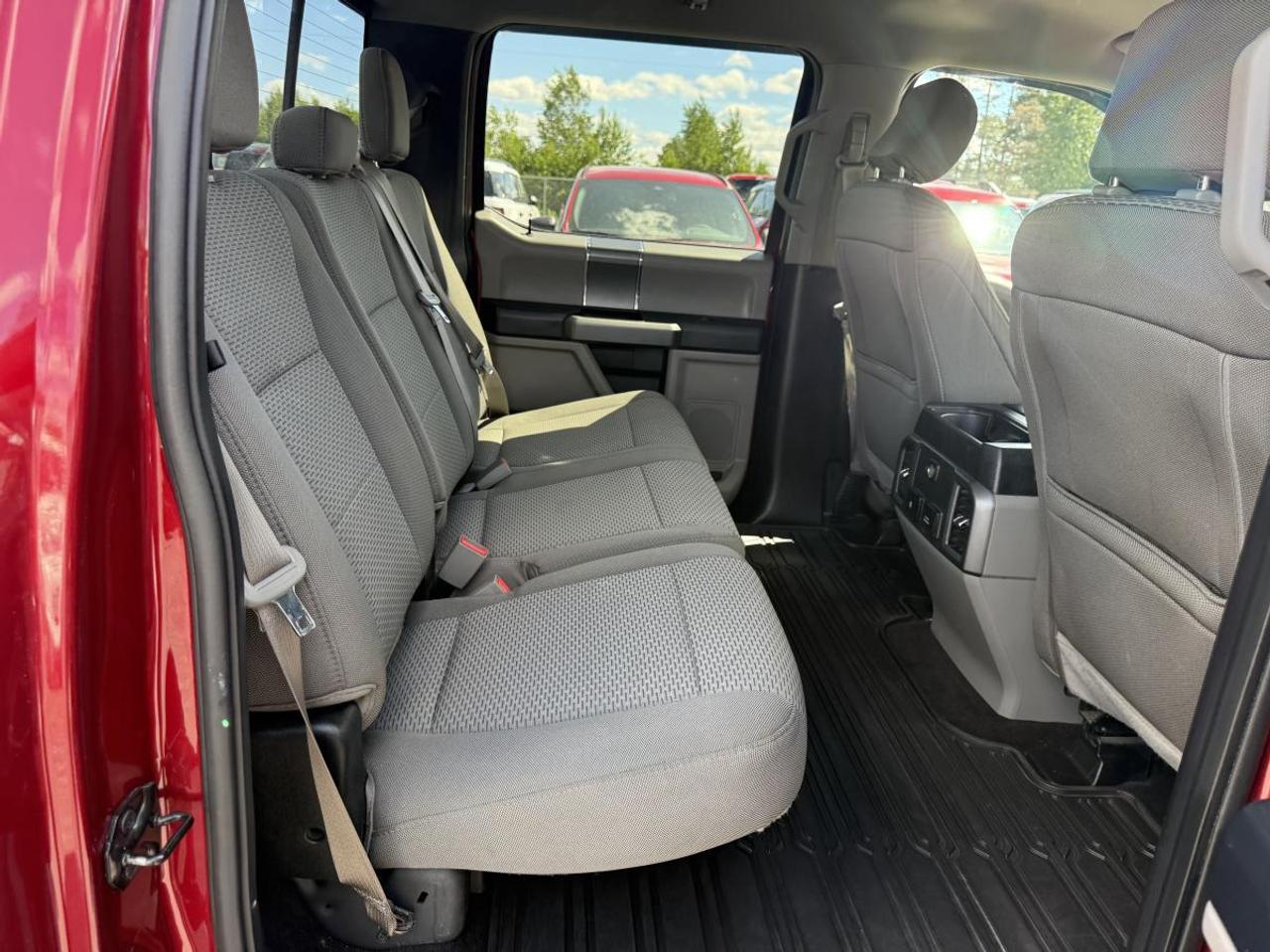 2018 Ford F-150 XLT 4WD SuperCrew 6.5' Box Photo