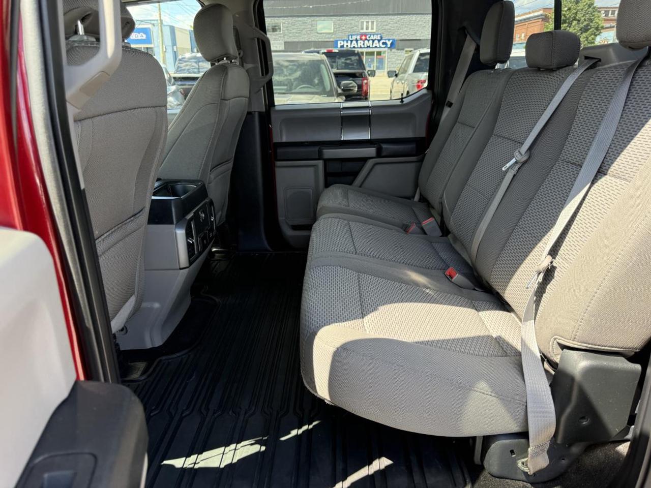 2018 Ford F-150 XLT 4WD SuperCrew 6.5' Box Photo