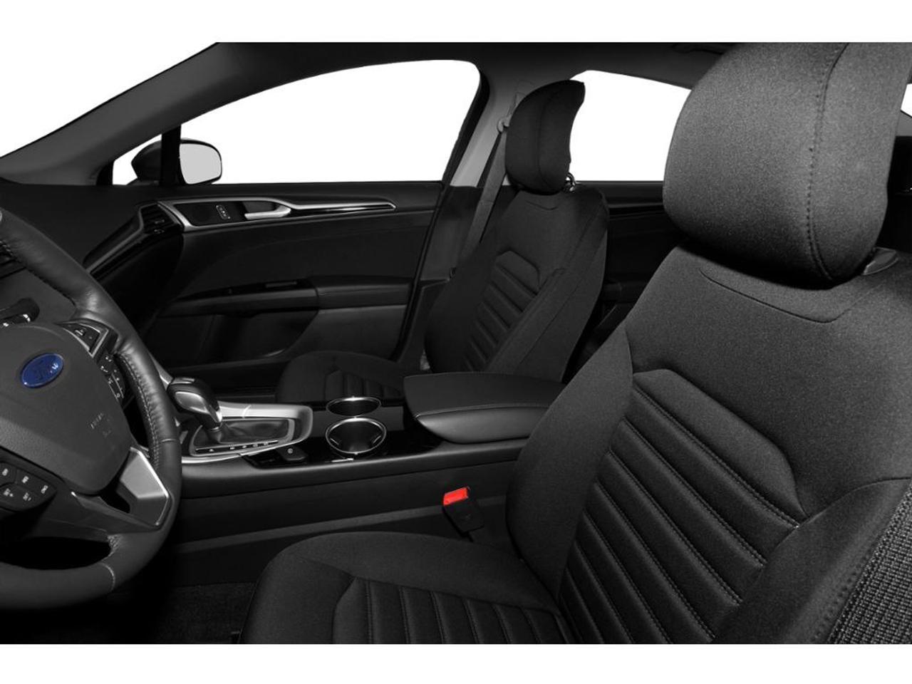 2014 Ford Fusion SE Photo