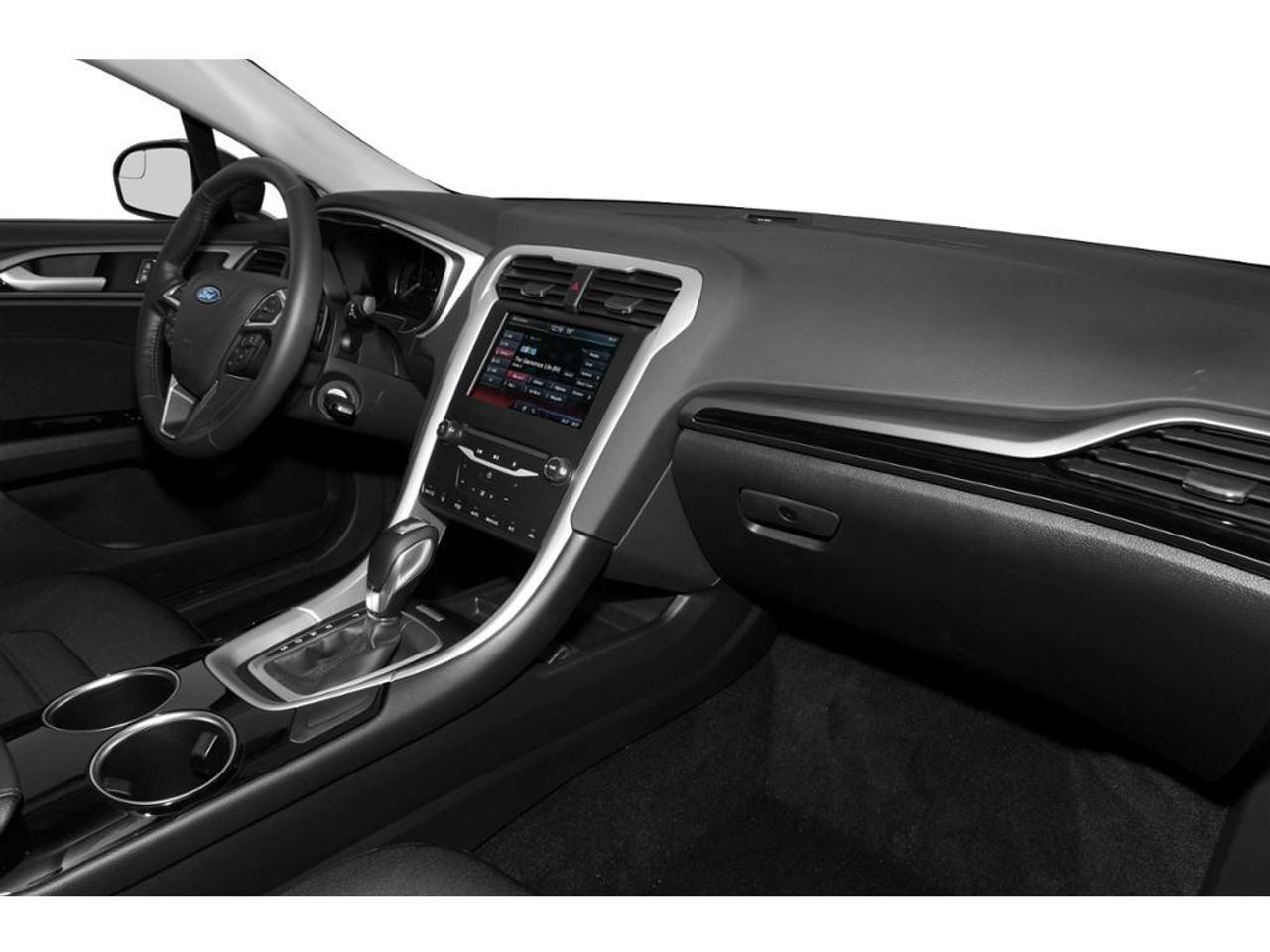 2014 Ford Fusion SE Photo