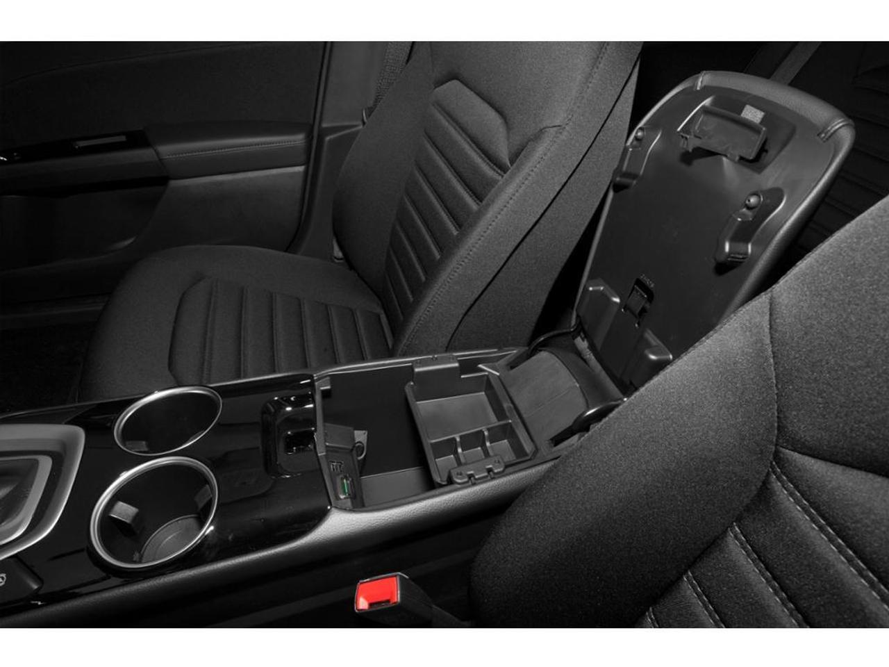 2014 Ford Fusion SE Photo