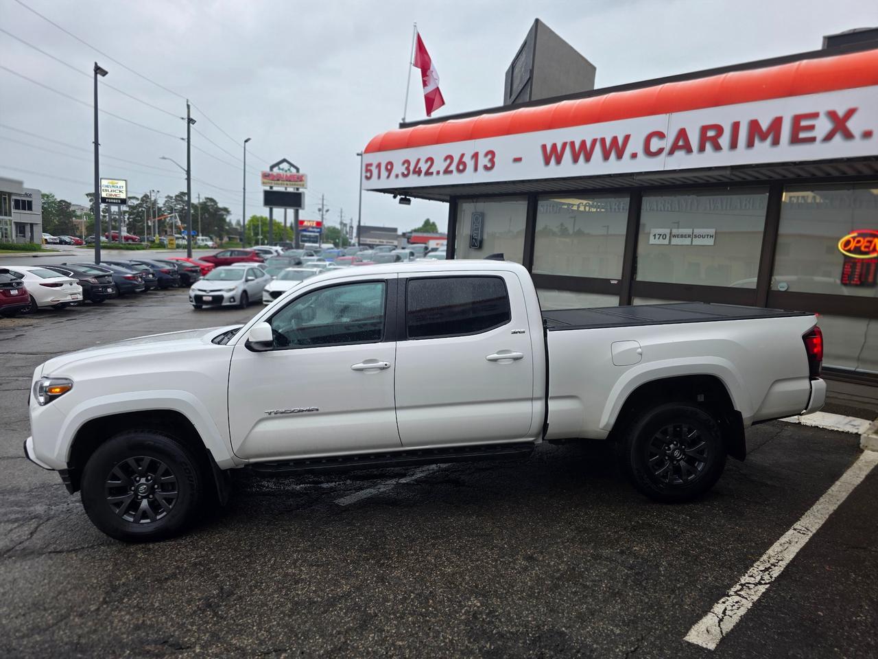 2023 Toyota Tacoma ONE OWNER | ACCIDENT FREE | TOYOTA DEALER SERVICED Photo