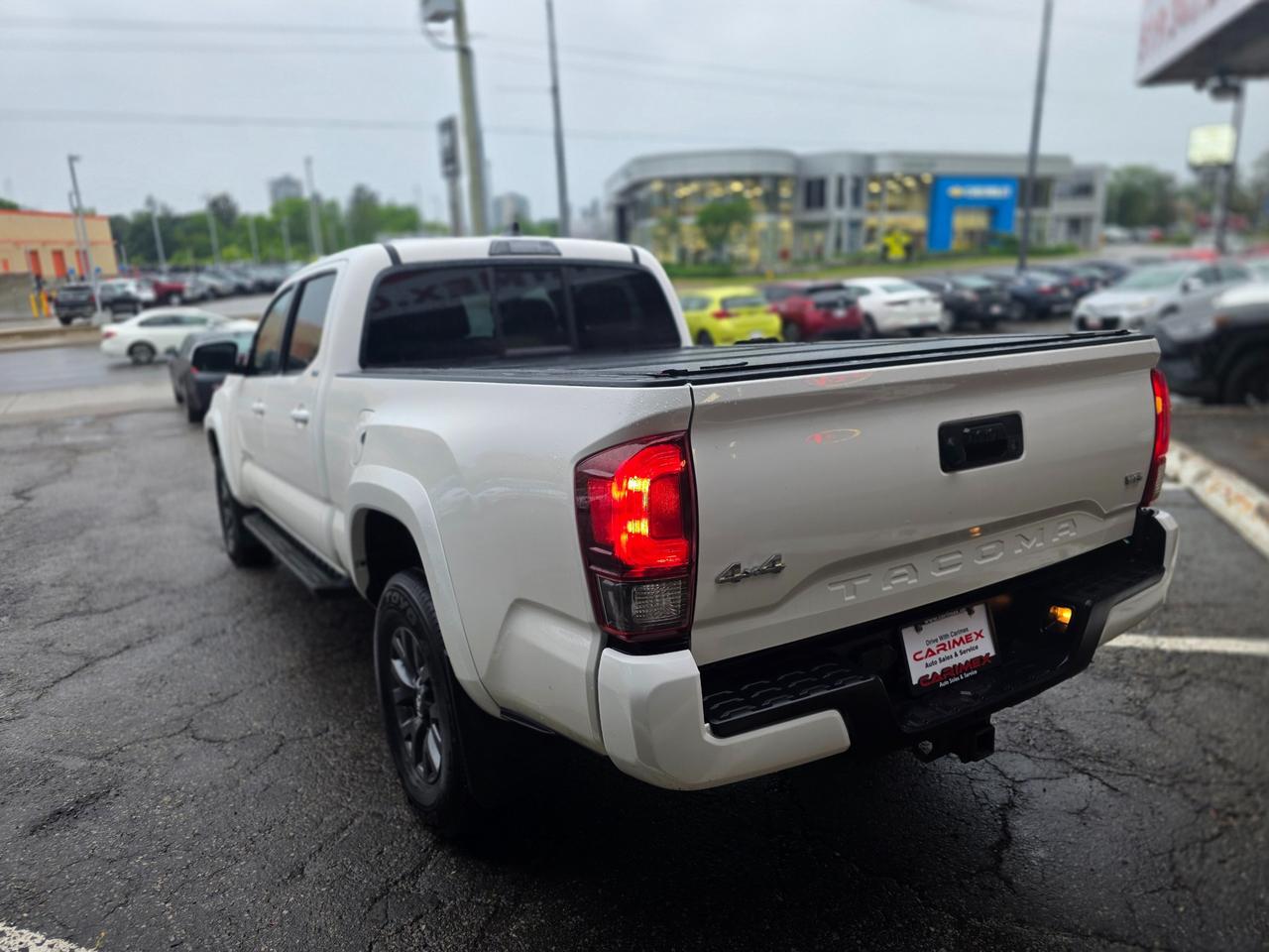 2023 Toyota Tacoma ONE OWNER | ACCIDENT FREE | TOYOTA DEALER SERVICED Photo