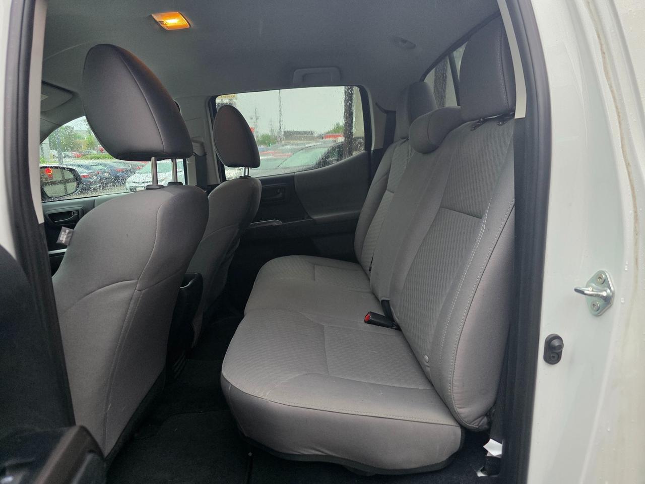 2023 Toyota Tacoma ONE OWNER | ACCIDENT FREE | TOYOTA DEALER SERVICED Photo