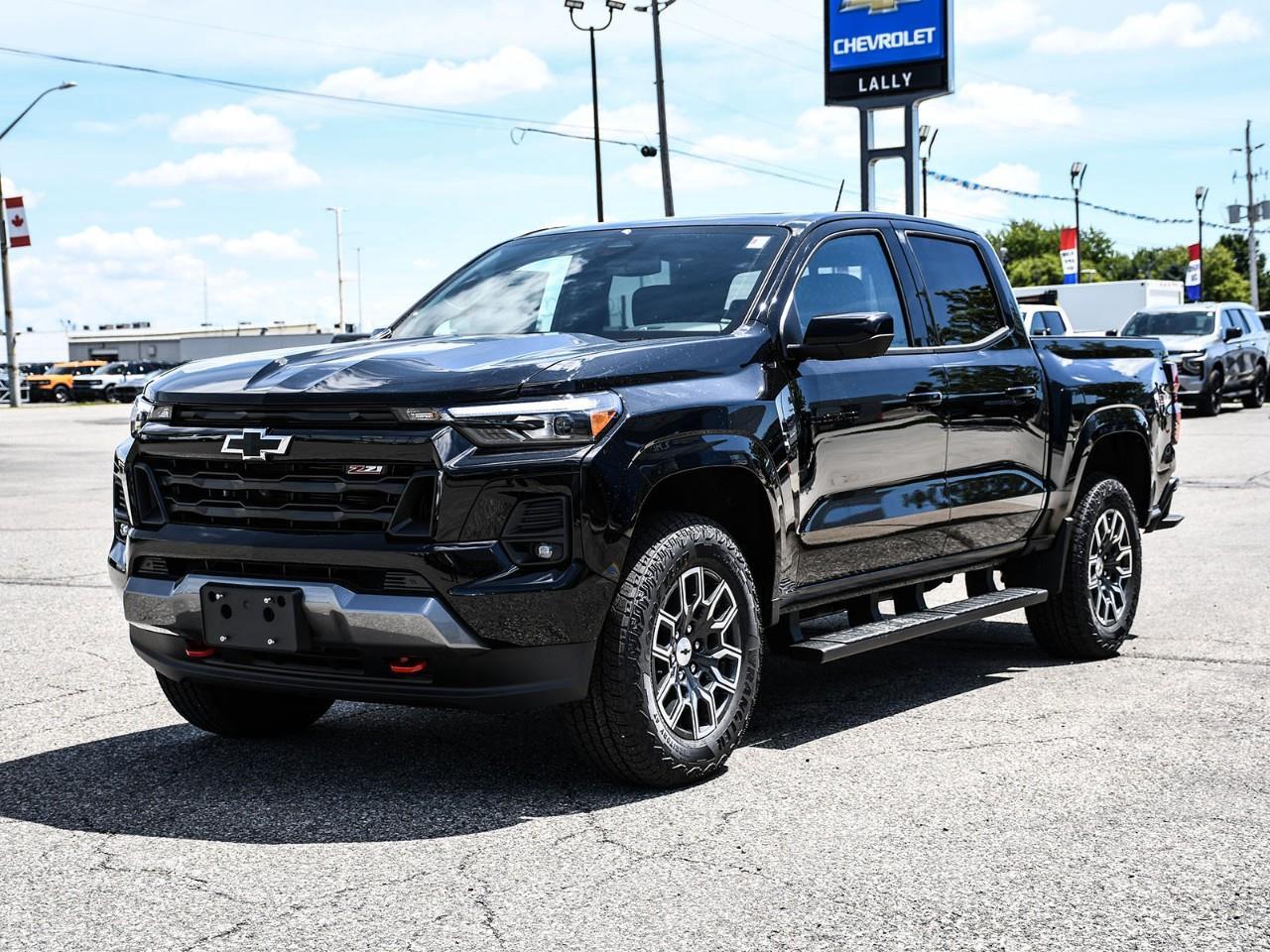 2026 Chevrolet Colorado Z71 Photo2