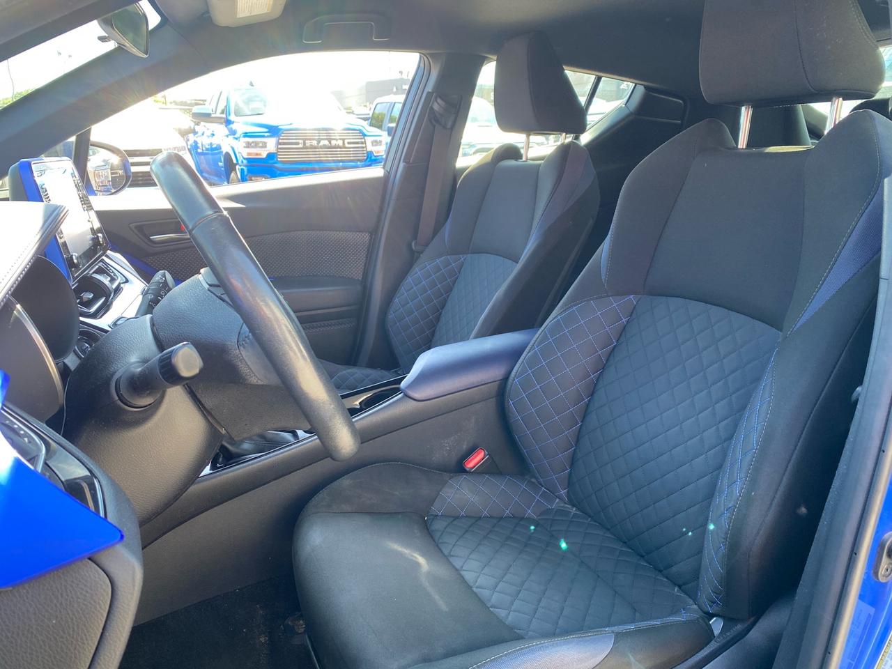 2021 Toyota C-HR XLE Premium Black Roof Photo