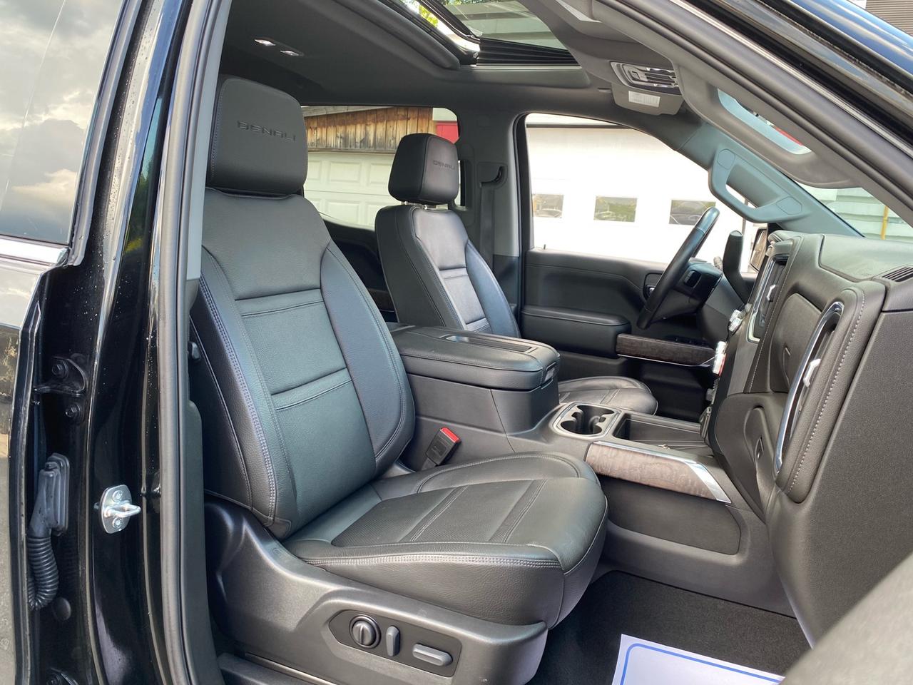2021 GMC Sierra 1500 Denali Crew Cab | NAV | Apple CarPlay | Android Auto | WiFi HotSpot | Sunroof Photo