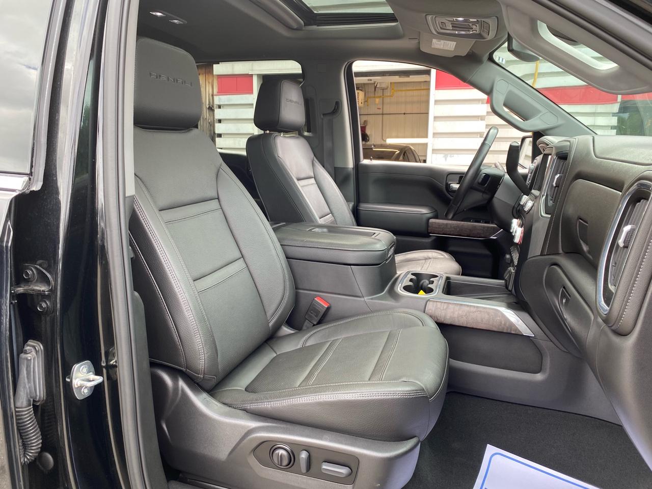 2021 GMC Sierra 1500 Denali Crew Cab | NAV | Apple CarPlay | Android Auto | WiFi HotSpot | Sunroof Photo