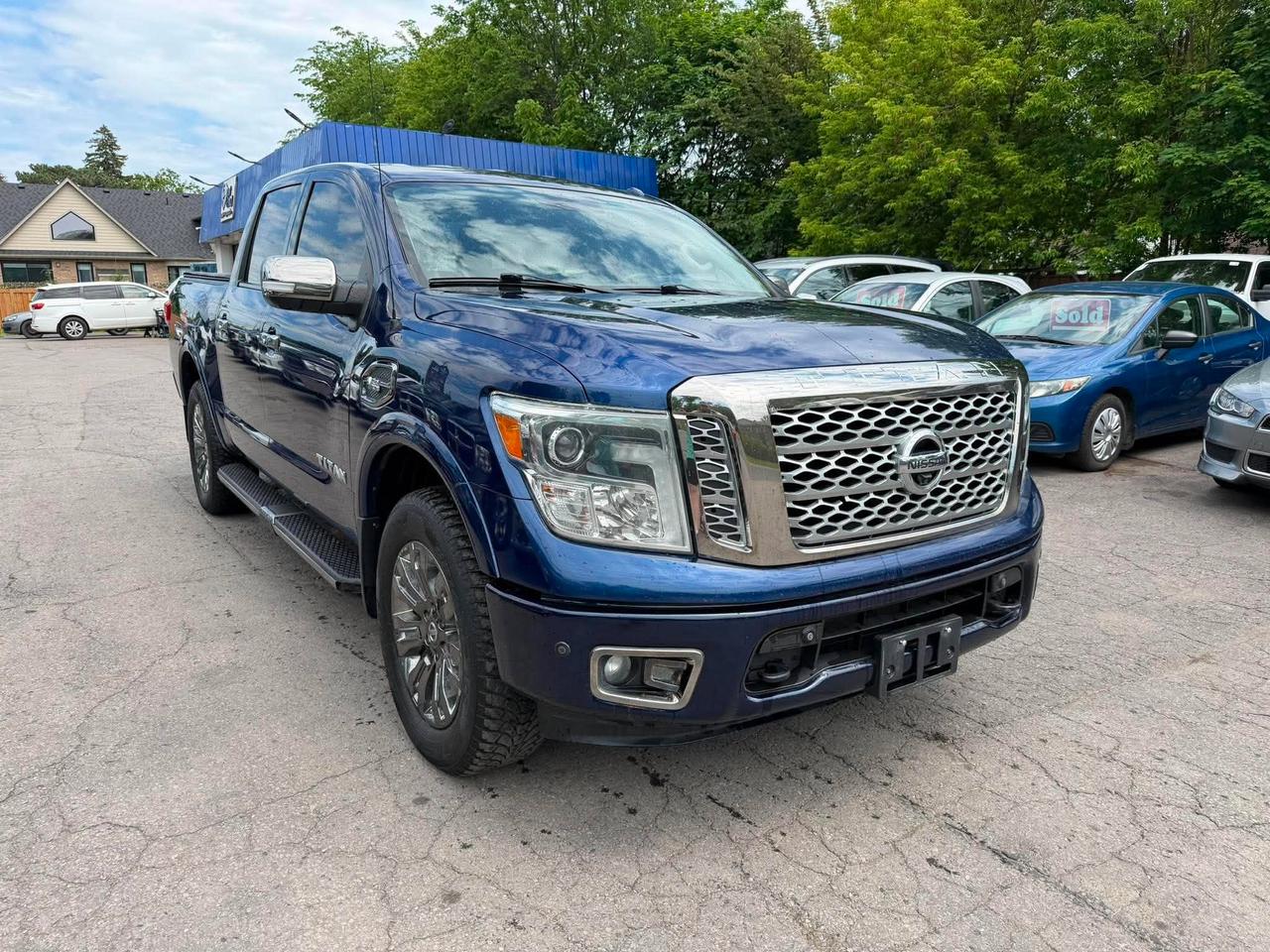 2017 Nissan Titan Platinum Reserve Photo