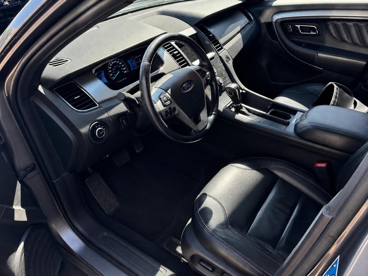 2013 Ford Taurus SEL - NO ACCIDENTS - ONE OWNER Photo