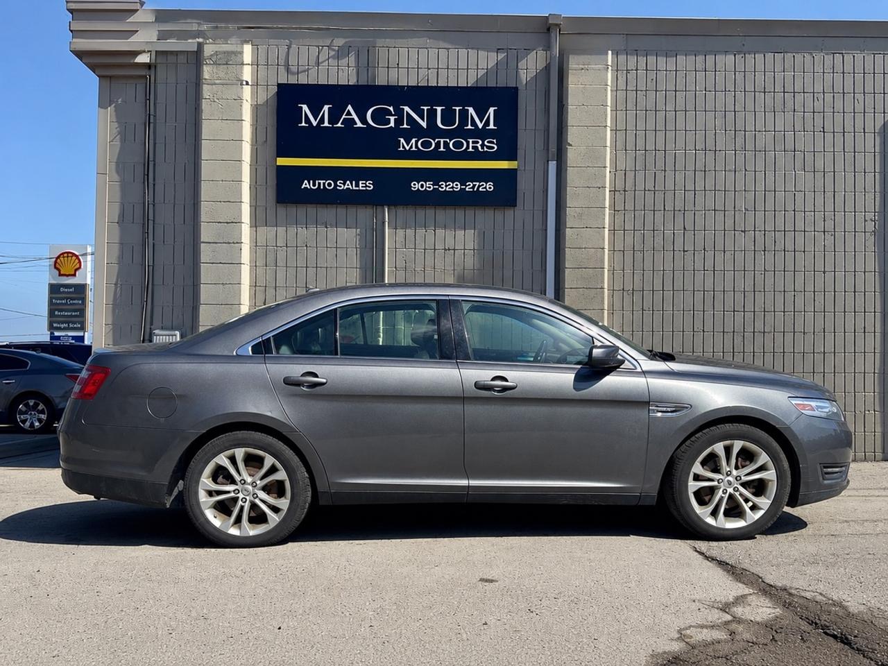 2013 Ford Taurus SEL - NO ACCIDENTS - ONE OWNER Photo