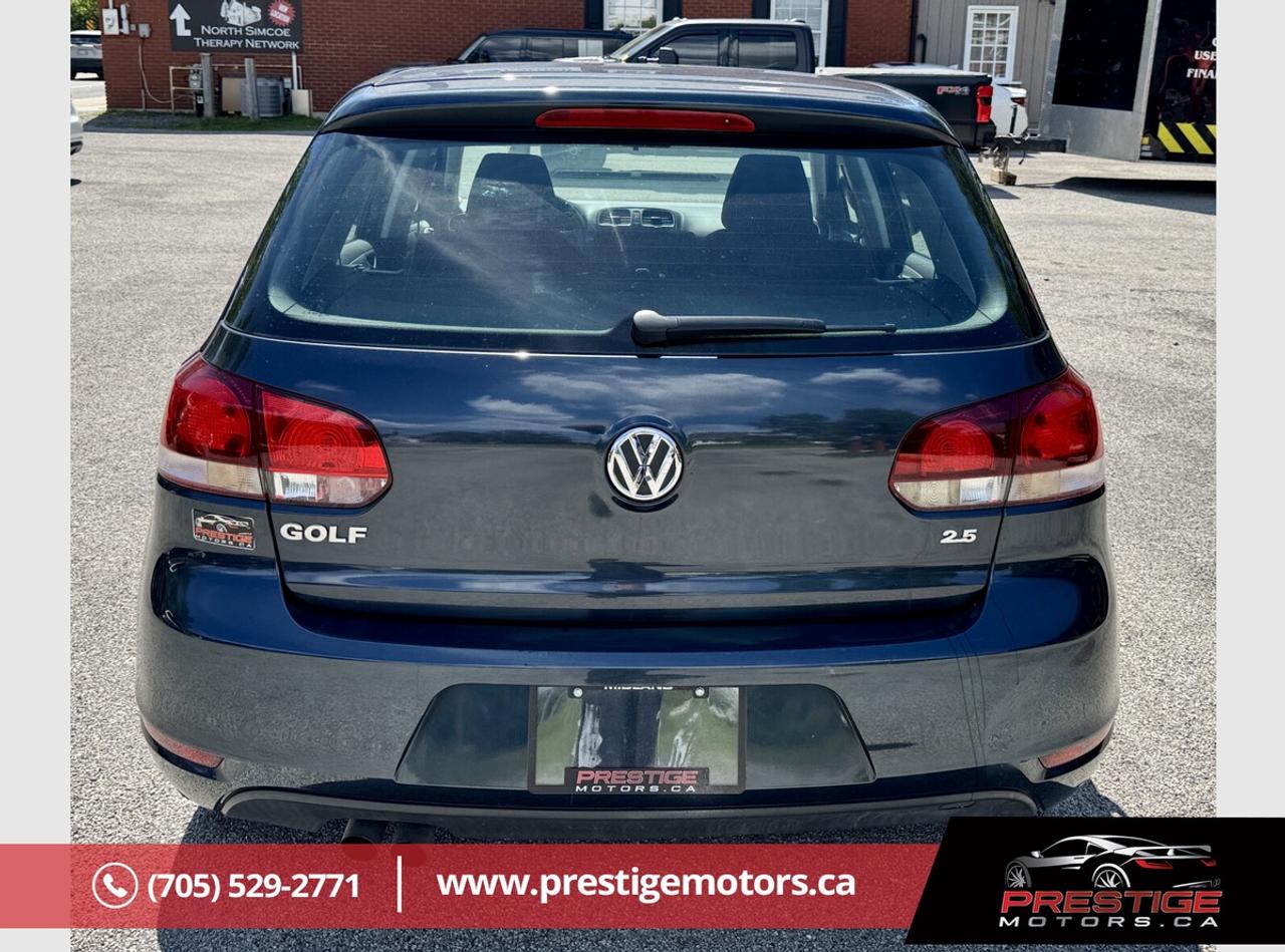 2010 Volkswagen Golf  Photo3