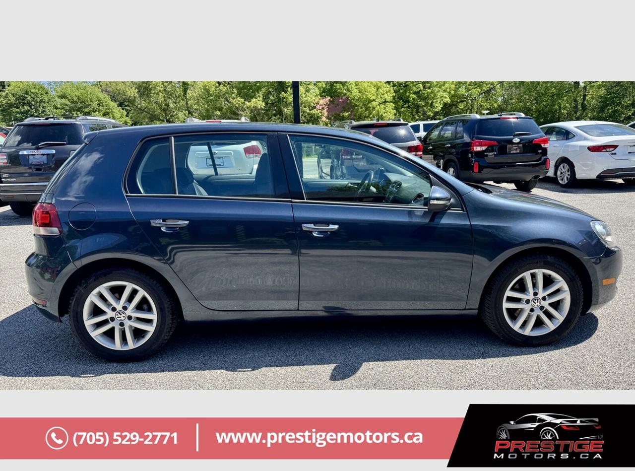 2010 Volkswagen Golf  Photo