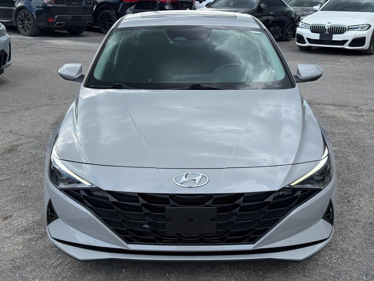 2023 Hyundai Elantra Preferred Photo