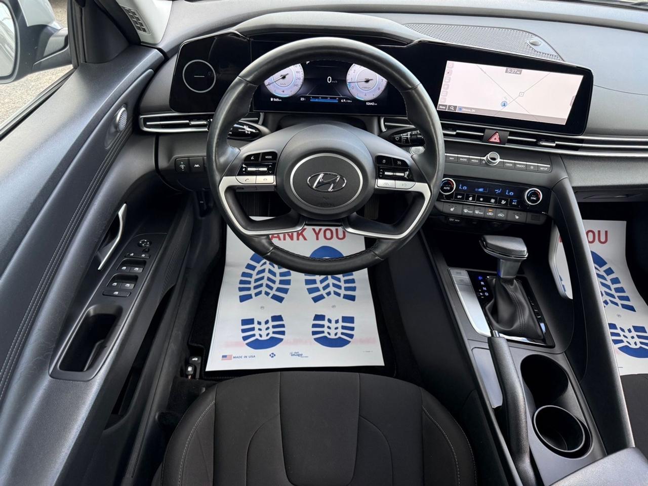 2023 Hyundai Elantra Preferred Photo