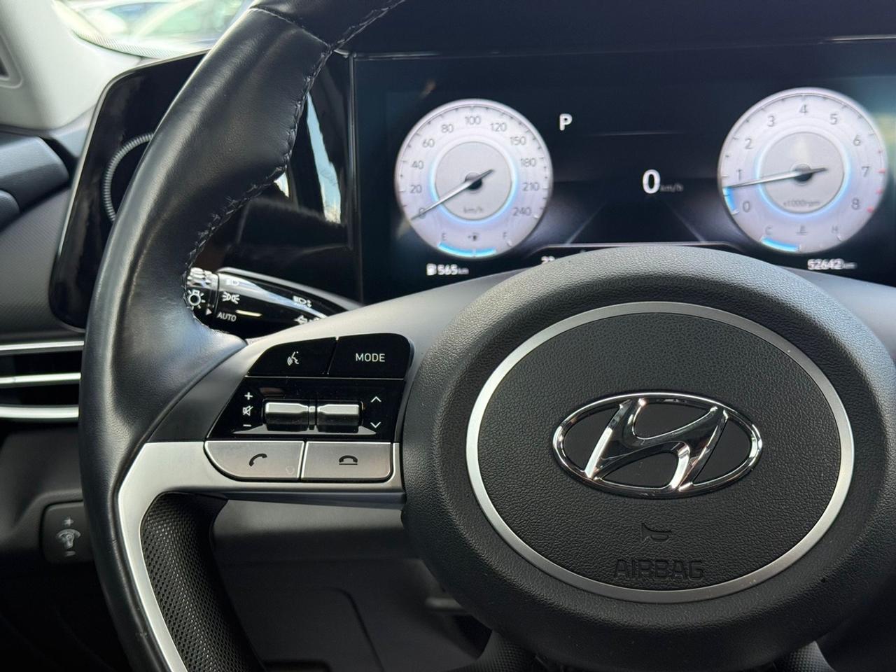 2023 Hyundai Elantra Preferred Photo