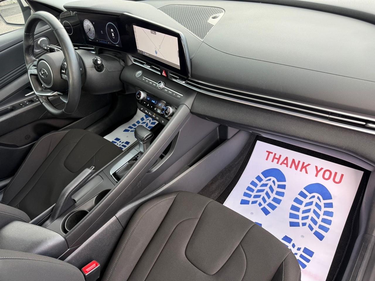 2023 Hyundai Elantra Preferred Photo