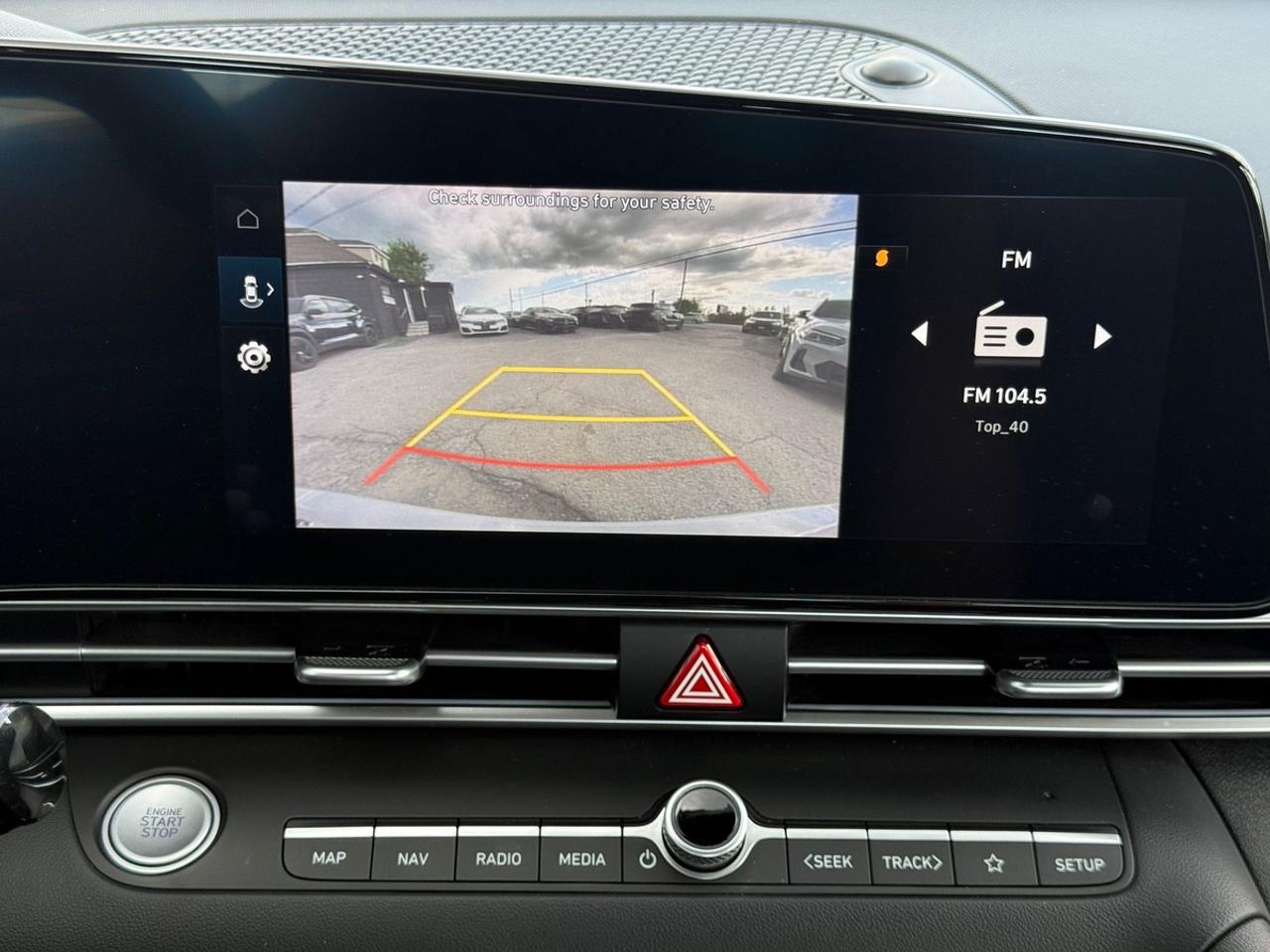 2023 Hyundai Elantra Preferred Photo