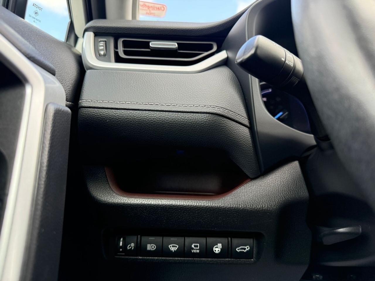 2021 Toyota RAV4 Hybrid Limited Photo