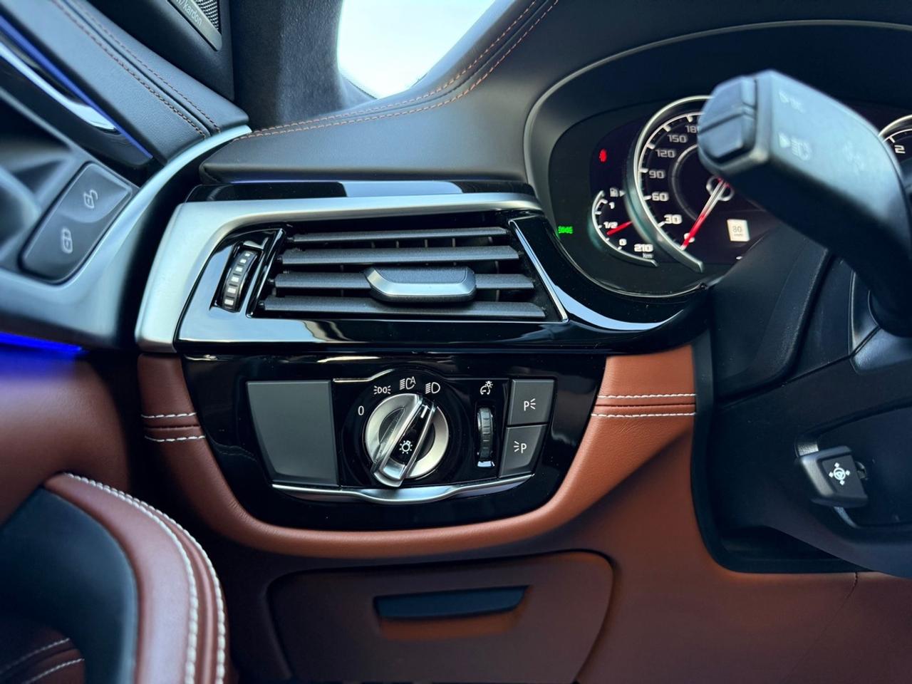 2019 BMW M5 COMPETITION Competition Photo