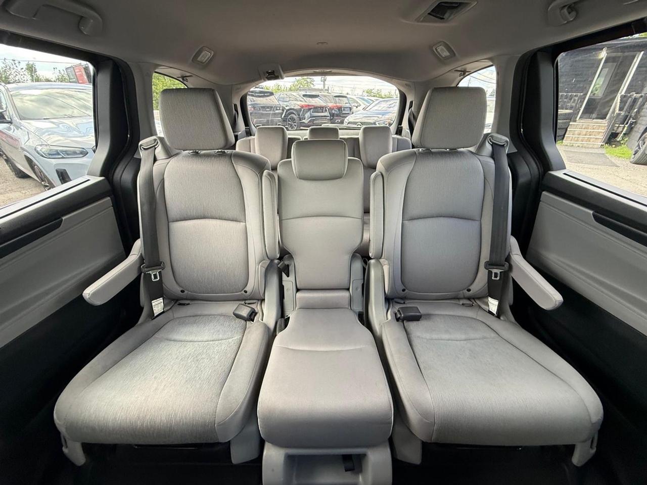 2022 Honda Odyssey EX Photo
