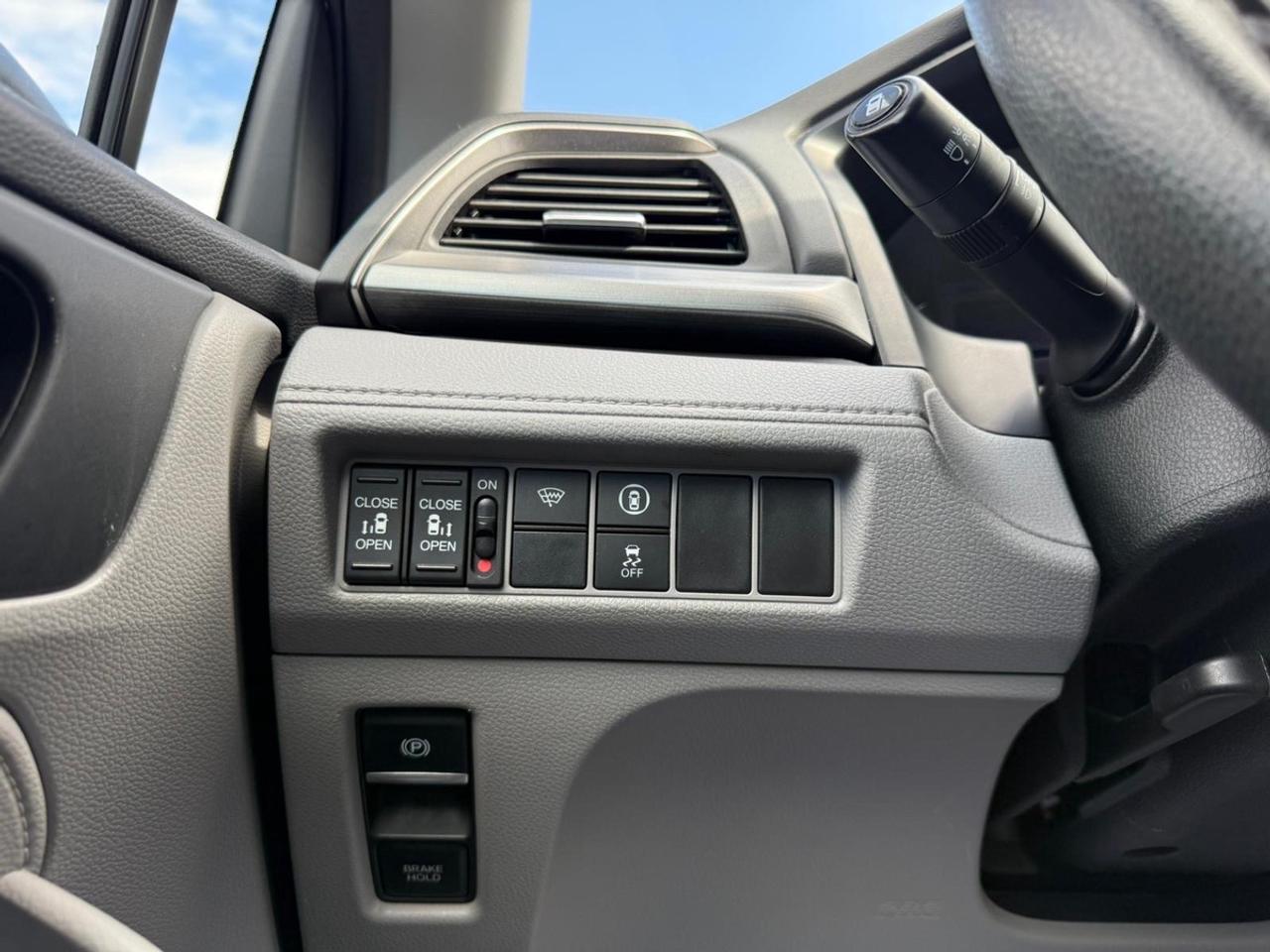 2022 Honda Odyssey EX Photo