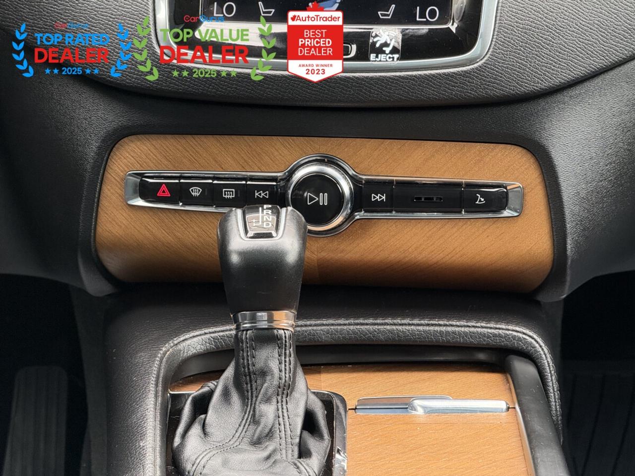 2021 Volvo XC90 MOMENTUM | HARMAN KARDON | 7 SEATER | LOADED Photo