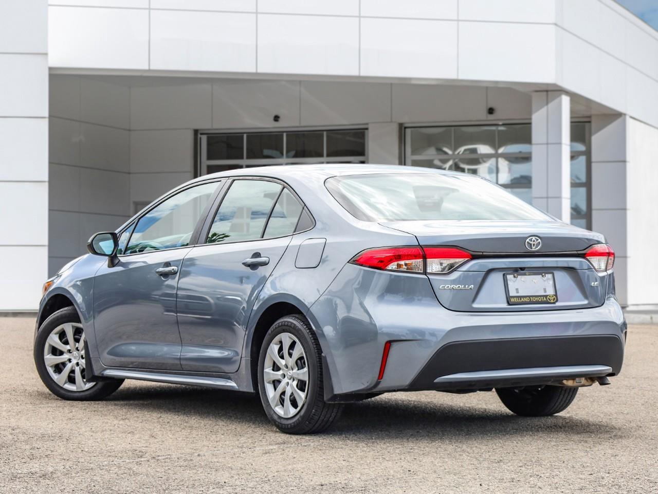 2021 Toyota Corolla LE Photo1