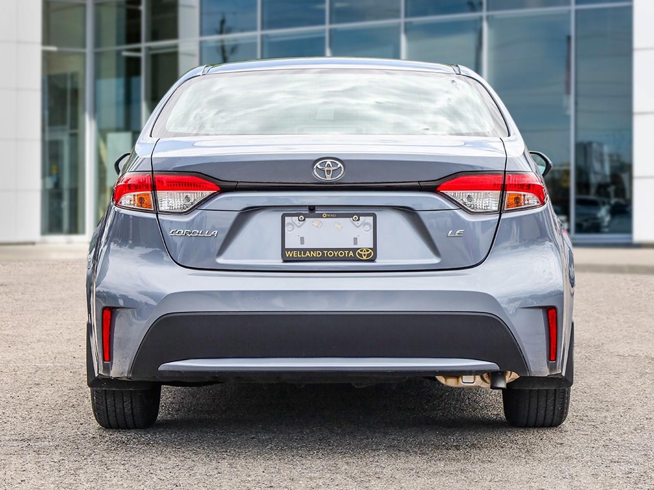 2021 Toyota Corolla LE Photo