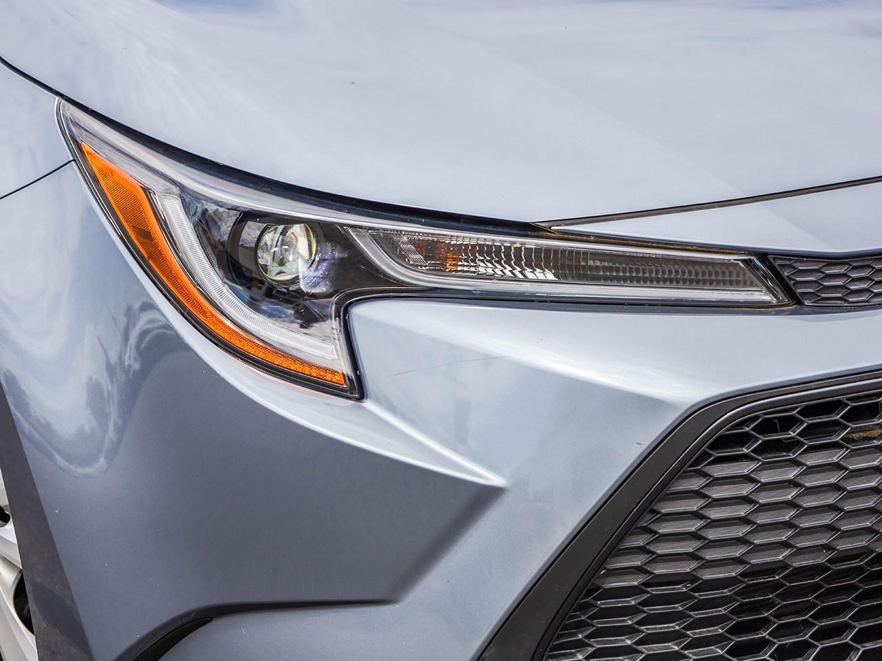 2021 Toyota Corolla LE Photo