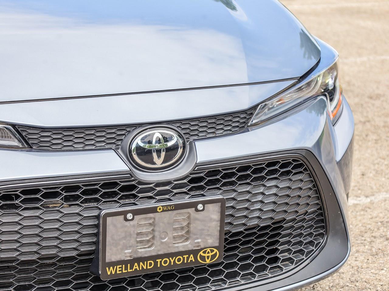 2021 Toyota Corolla LE Photo